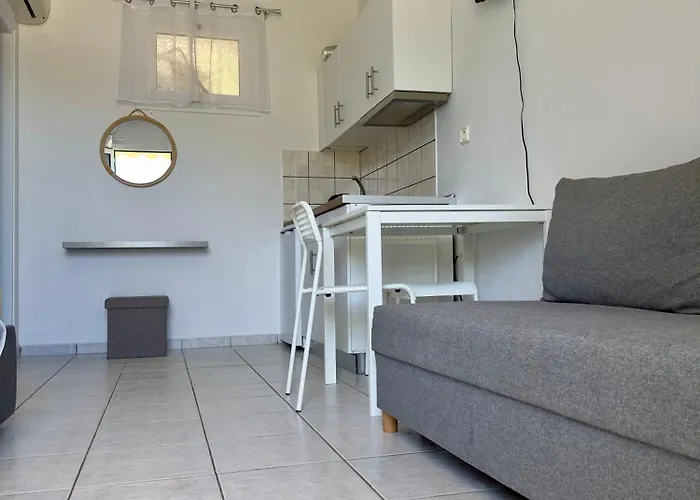 Golden View * Chrisi Ammoudia