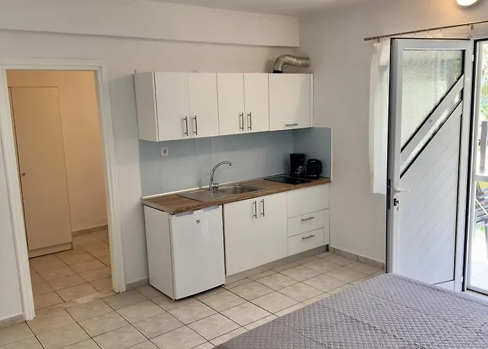 Golden View Chrisi Ammoudia